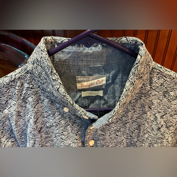 Johnnie-O men’s “Hangin’‎ Out” polo. Sharp Navy and White Casual Shirt. Medium - Picture 5 of 6